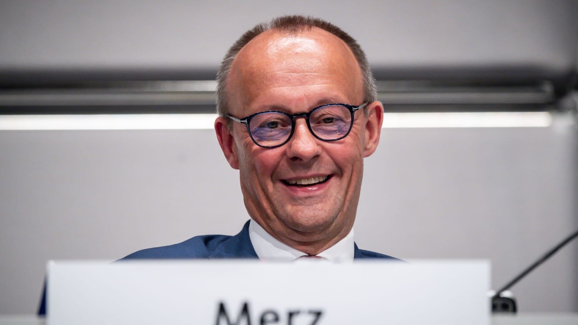 CDU-Kanzler Friedrich Merz feiert heute seinen 70. Geburtstag. CDU-Kanzler Friedrich Merz feiert heute seinen 70. Geburtstag.