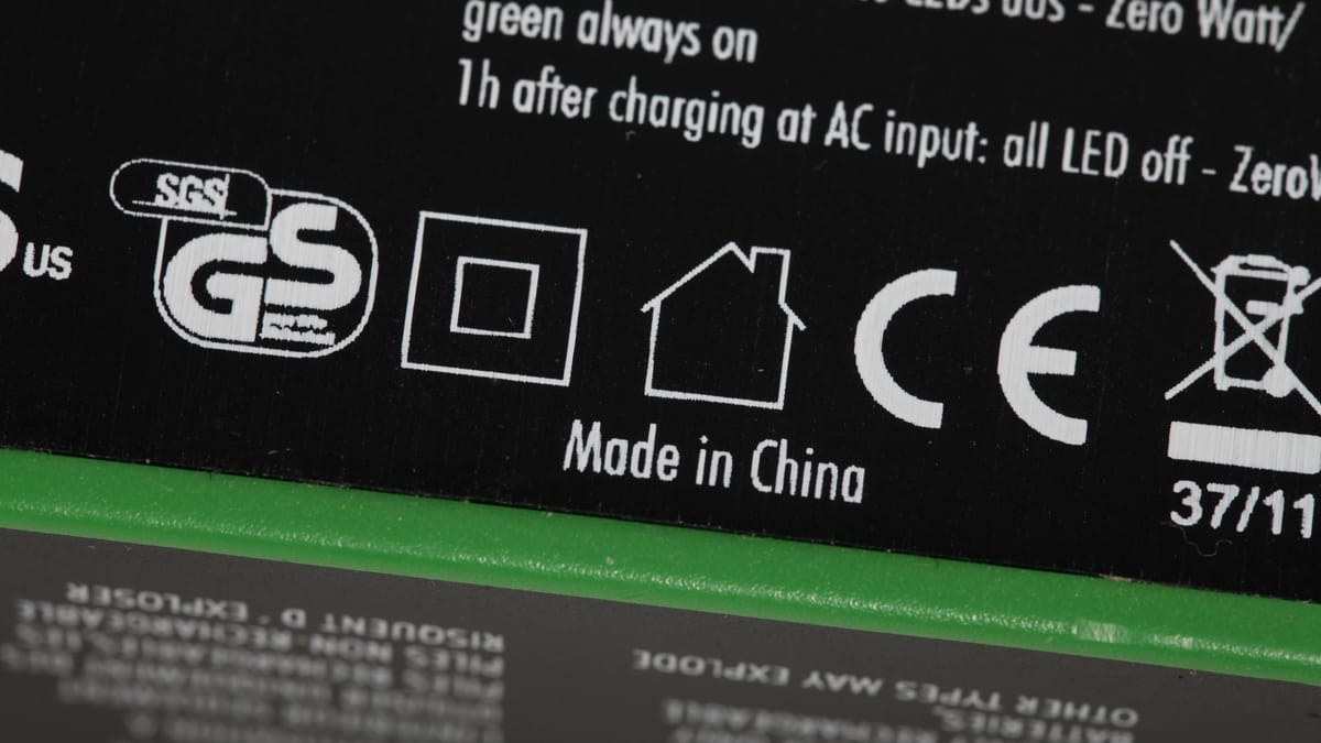 Billig-Elektronik zu Weihnachten: So erkennen Sie Gefahr