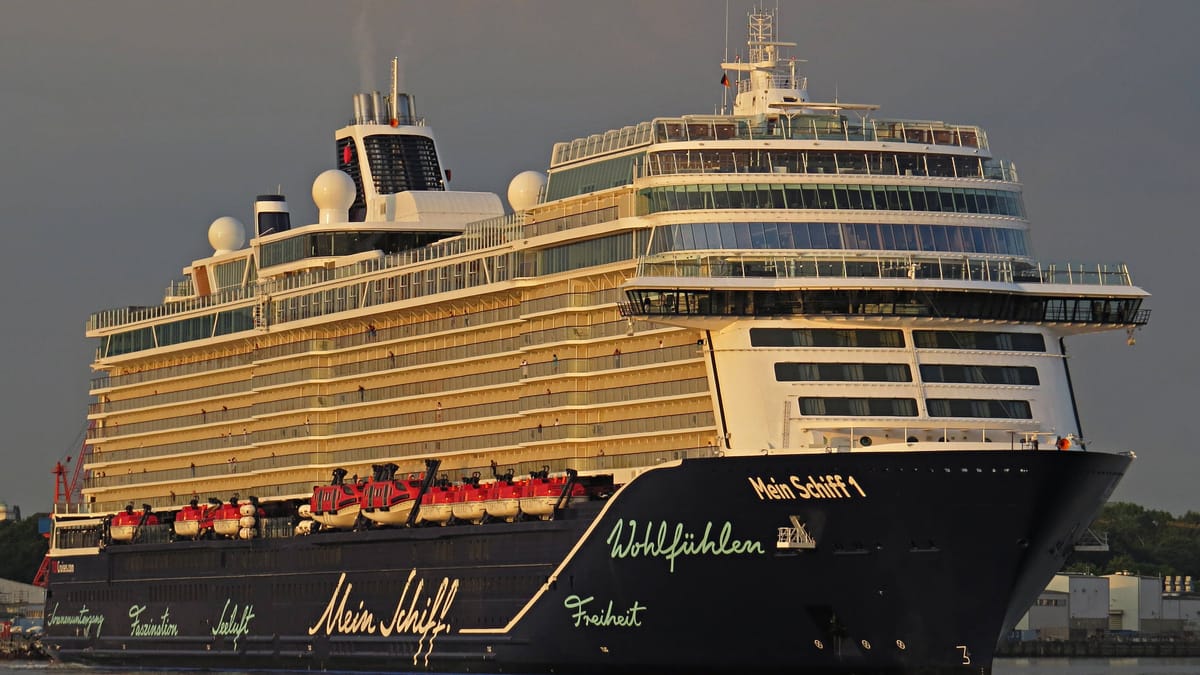 Karibik-Drama: Ausflugskatamaran versinkt mit Kreuzfahrt-Passagieren