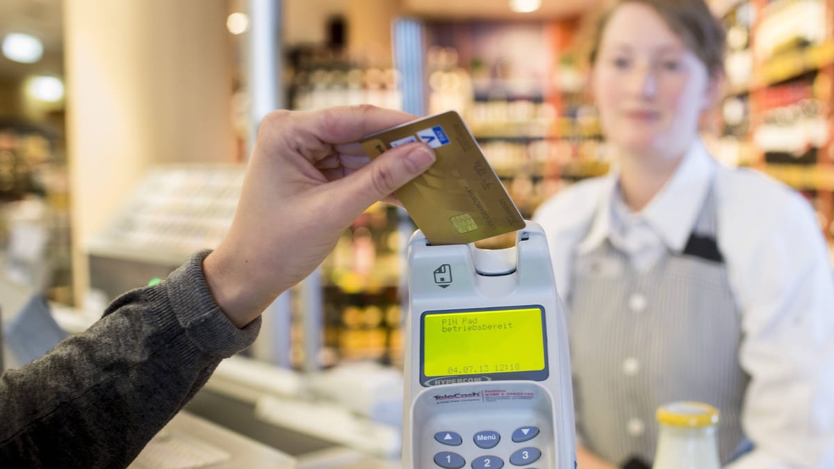 Kartenzahlung-oder-Bargeld-Immer-weniger-Kunden-k-nnen-ausw-hlen