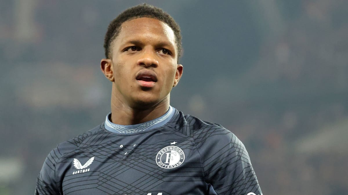 FC Bayern: Scouts besuchen offenbar Feyenoord-Talent Givairo Read