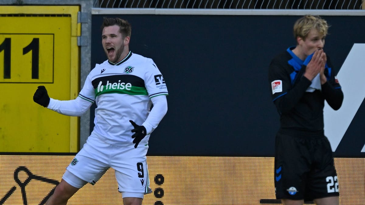 2-Liga-Schalke-stolpert-in-M-nster-Hannover-siegt-gegen-Paderborn