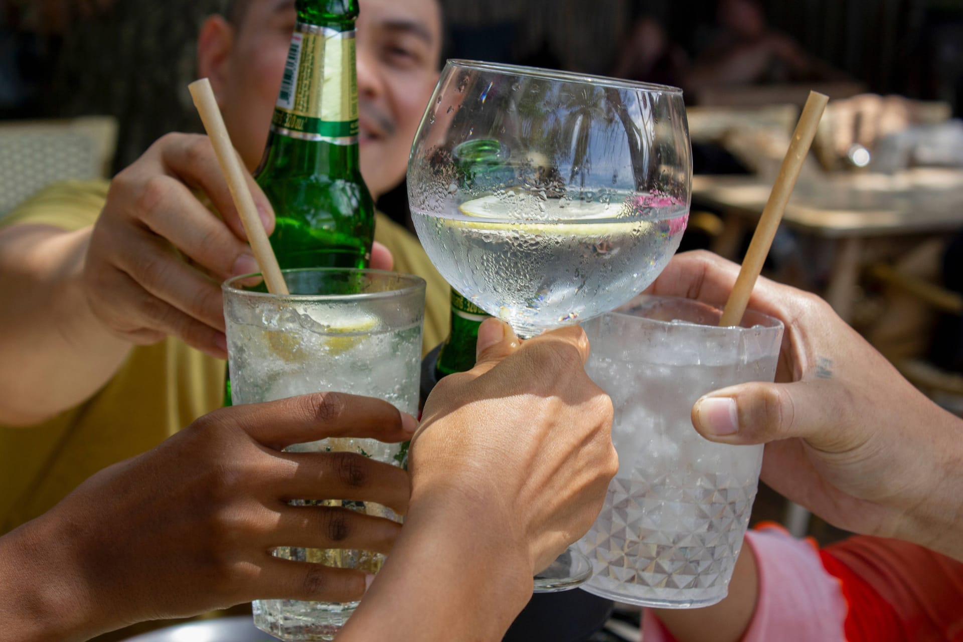 Alkoholpause: Ein Drink am Nachmittag oder nach Mitternacht ist in Thailand nur noch in großen Hotels möglich (Symbolfoto). Alkoholpause: Ein Drink am Nachmittag oder nach Mitternacht ist in Thailand nur noch in großen Hotels möglich (Symbolfoto).