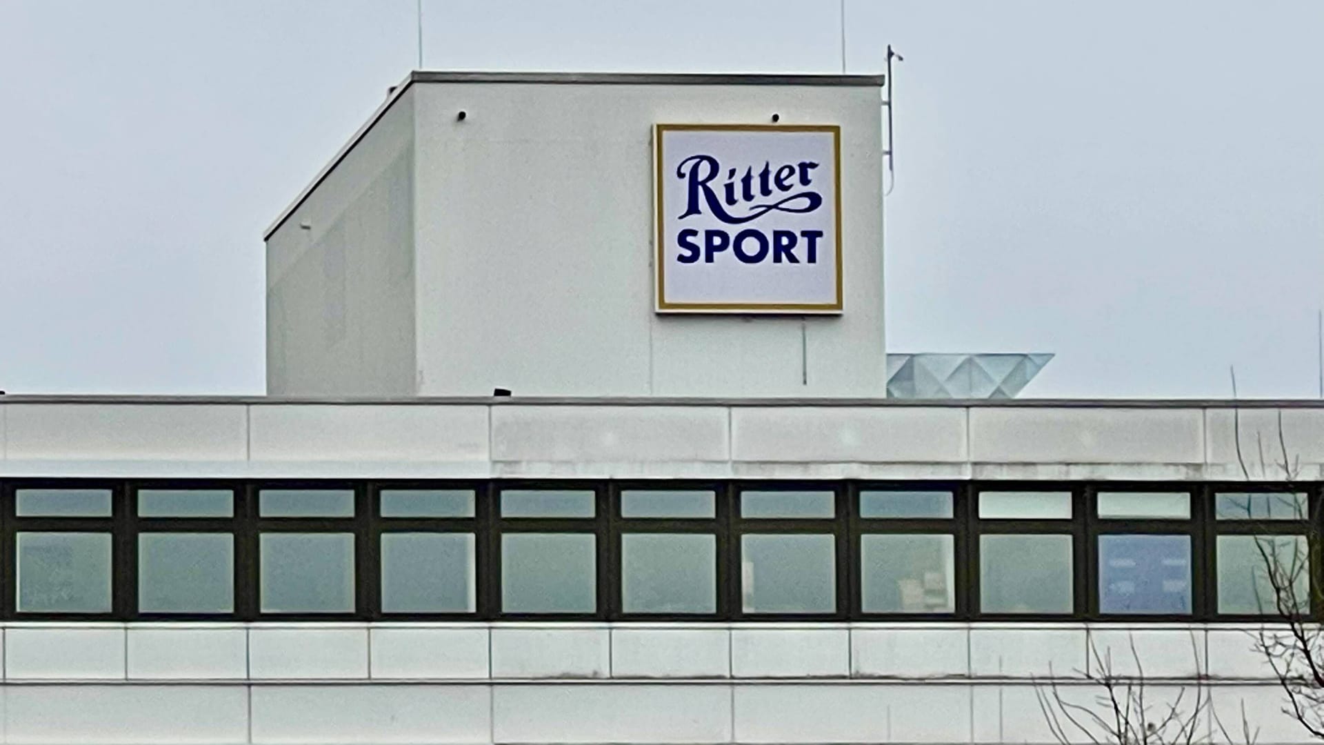 Firmenzentrale von Ritter Sport in Waldenbuch, Baden-Württemberg. Firmenzentrale von Ritter Sport in Waldenbuch, Baden-Württemberg.