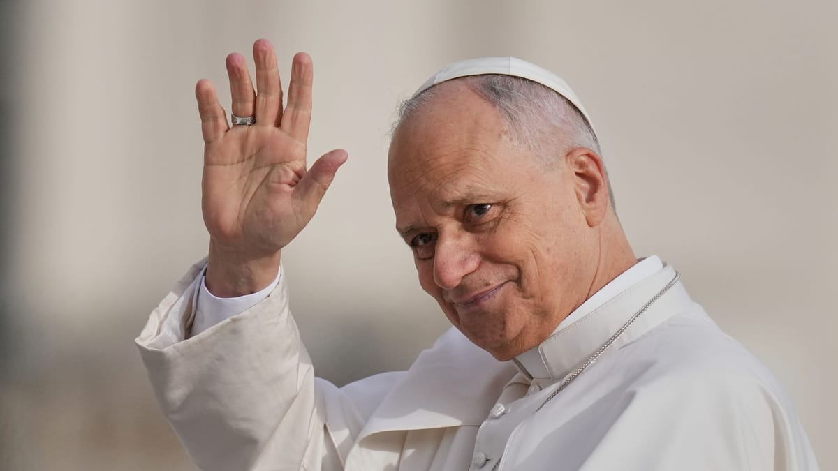 Papež Leo XIV. na prvi uradni poti obiskal Turčijo in Libanon