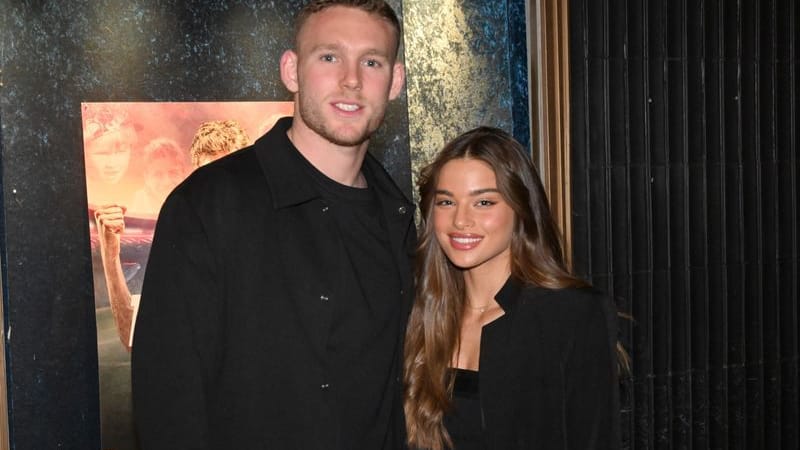 Daniel Peretz und Noa Kirel (Archivbild): Der HSV-Torwart und die israelische Sängerin haben geheiratet. Daniel Peretz und Noa Kirel (Archivbild): Der HSV-Torwart und die israelische Sängerin haben geheiratet.