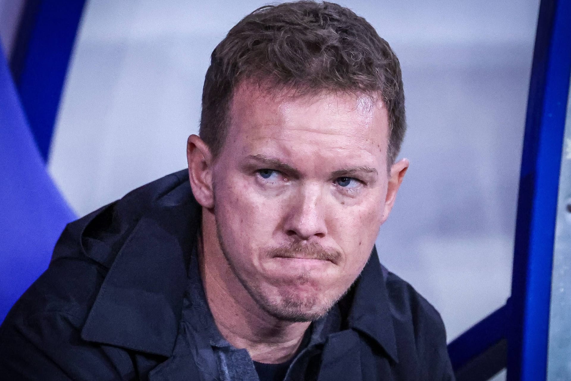 Musste lange auf die Erlösung für seine Mannschaft im Spiel gegen Luxemburg warten: Bundestrainer Julian Nagelsmann.