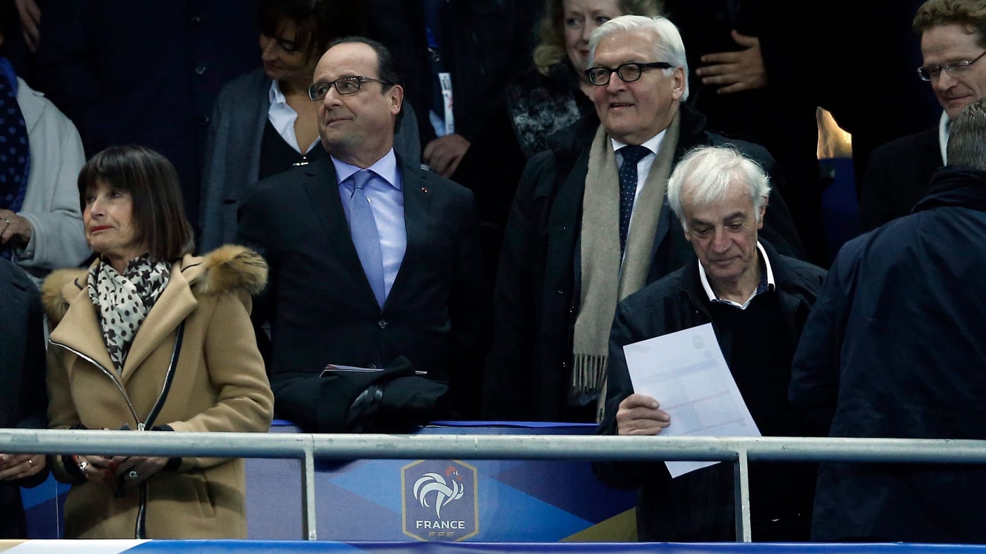 François Hollande (l) und Frank-Walter Steinmeier (r)