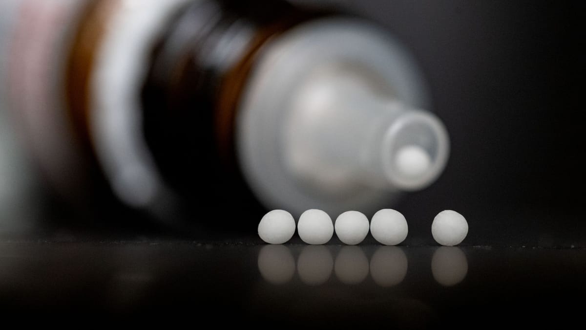 Gr-ne-kehren-von-Position-zu-Hom-opathie-ab