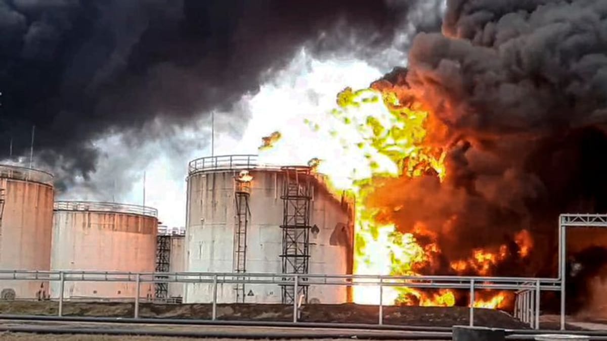 Ukraine-Krieg: Drohnenangriff trifft wichtige russische Ölraffinerie