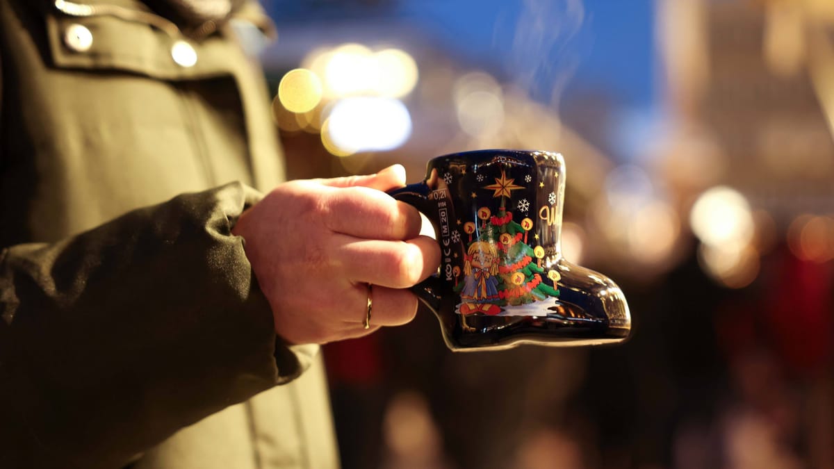 Weihnachtsmarkt: Teuerster Glühwein Deutschlands in München kostet 18 Euro
