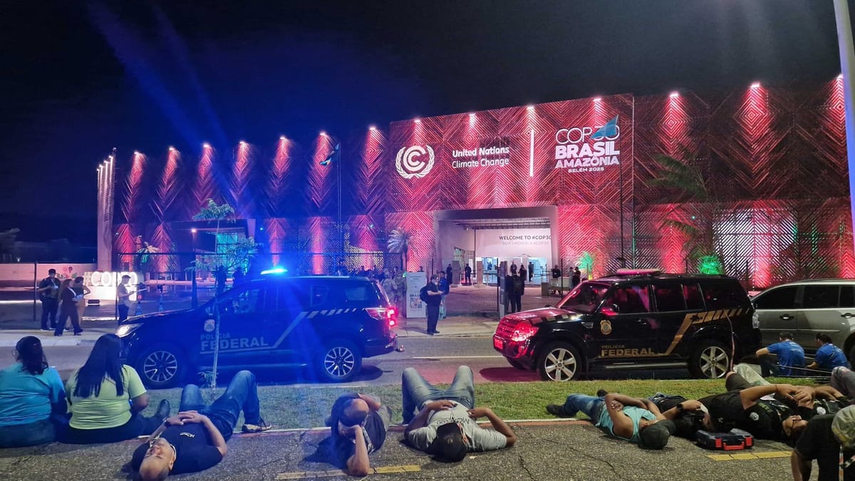 Indigene Aktivisten stürmen Klimakonferenz