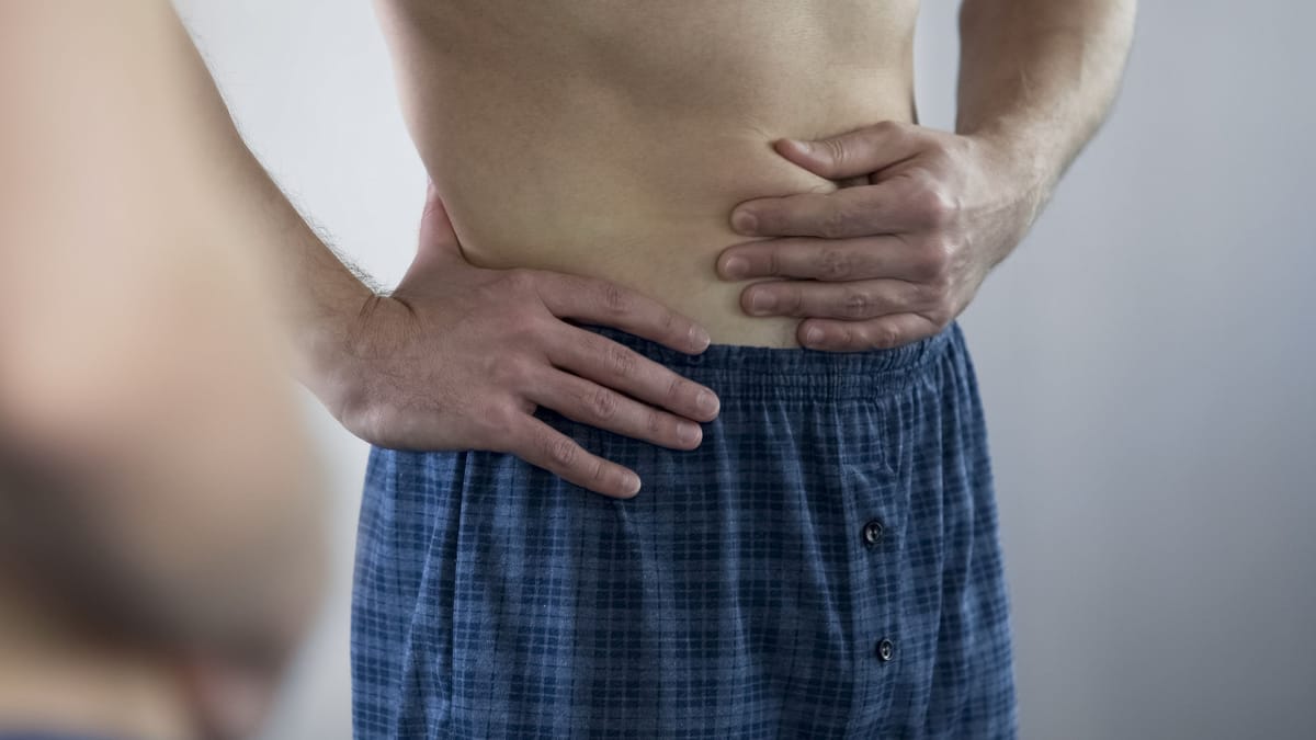 Bauchglatze beim Mann: Hinweis auf ernste Krankheit?