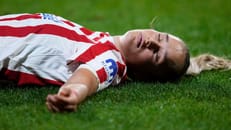 Fußballerin geht bei Champions-League-Spiel bewusstlos zu Boden