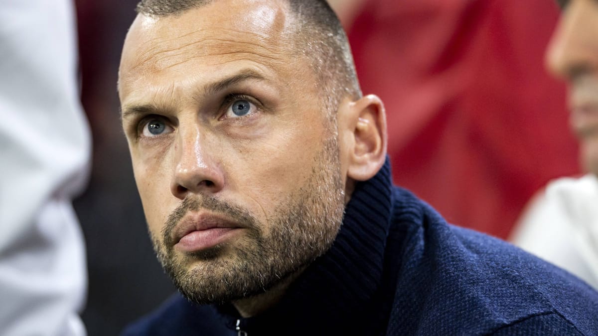 Ajax Amsterdam entlässt Trainer John Heitinga nach sportlicher Talfahrt