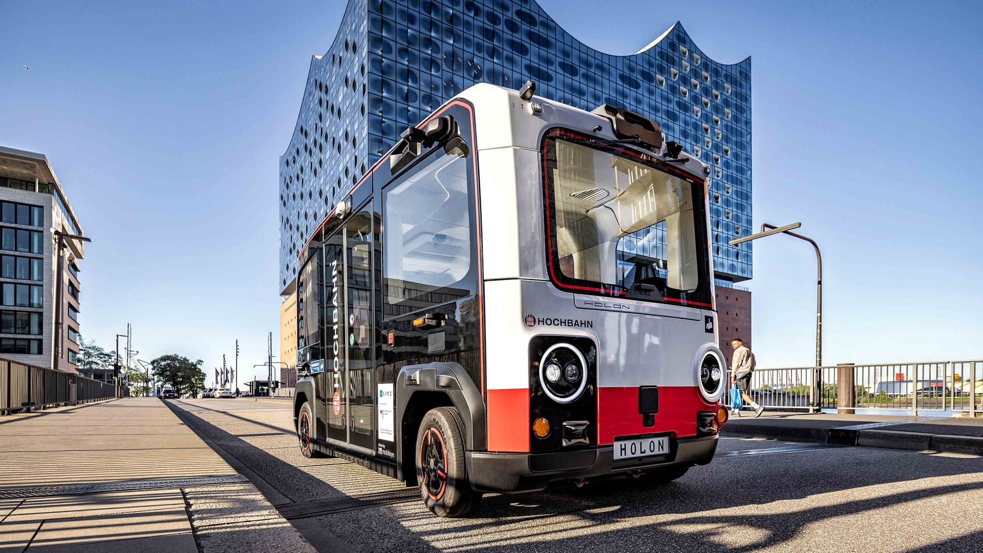 Holon urban in Hamburg: Das autonome Shuttle soll bis Ende 2026 in der Hansestadt erprobt werden. Holon urban in Hamburg: Das autonome Shuttle soll bis Ende 2026 in der Hansestadt erprobt werden.