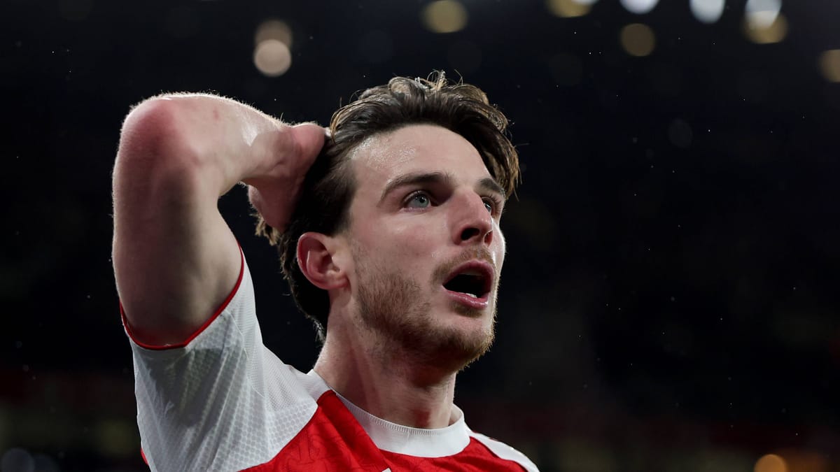 Bayern po porazu proti Arsenalu išče rešitve, Arsenal pa se omenja kot favorit za Ligo prvakov.