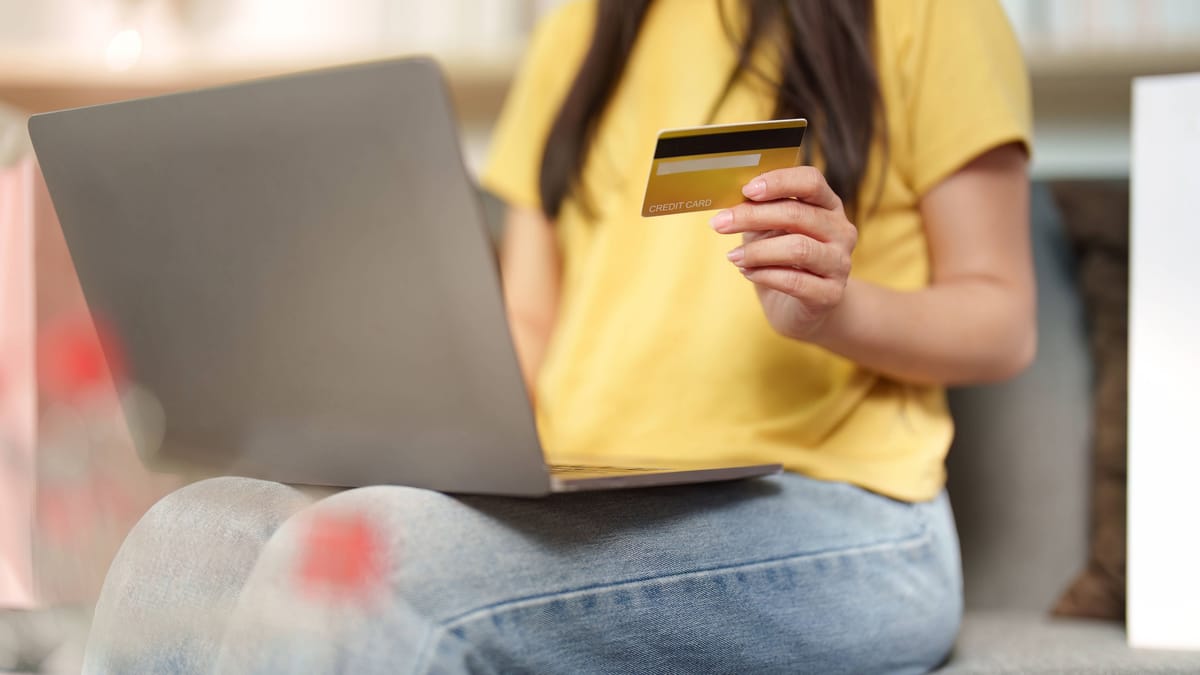 Google und Meta sind Einfallstor für Fakeshops: Verbraucherzentrale warnt