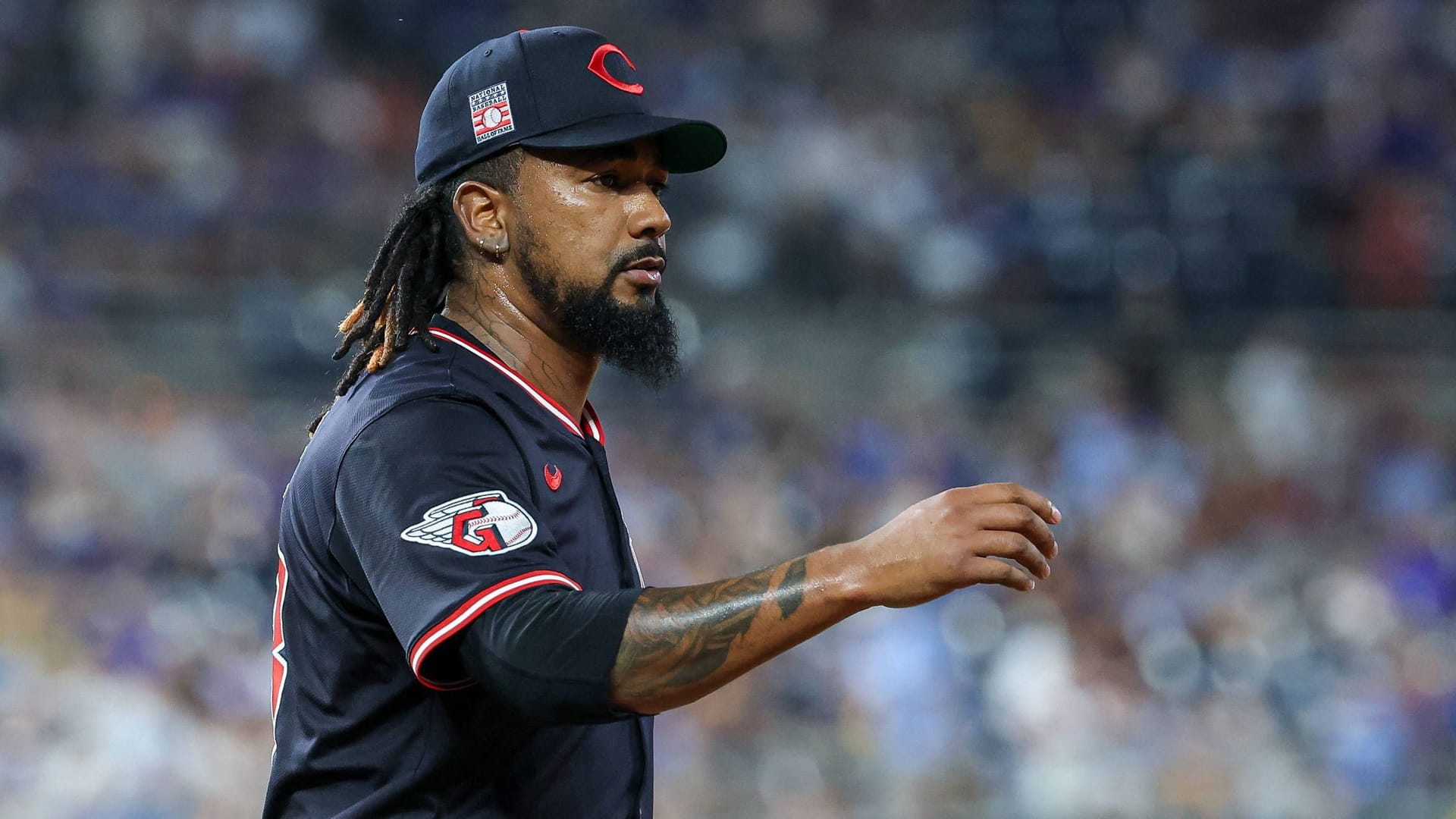 Emmanuel Clase: Dem Baseball-Profi wird Manipulation vorgeworfen. Emmanuel Clase: Dem Baseball-Profi wird Manipulation vorgeworfen.