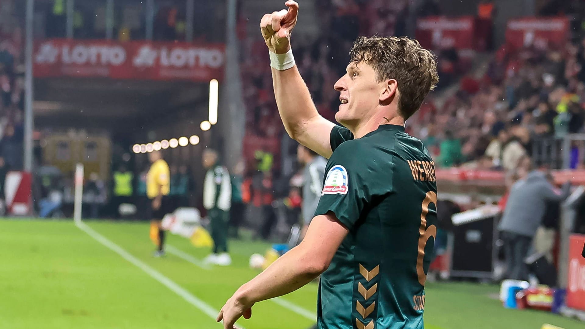 Jens Stage traf in der Schlussphase für Werder Bremen.