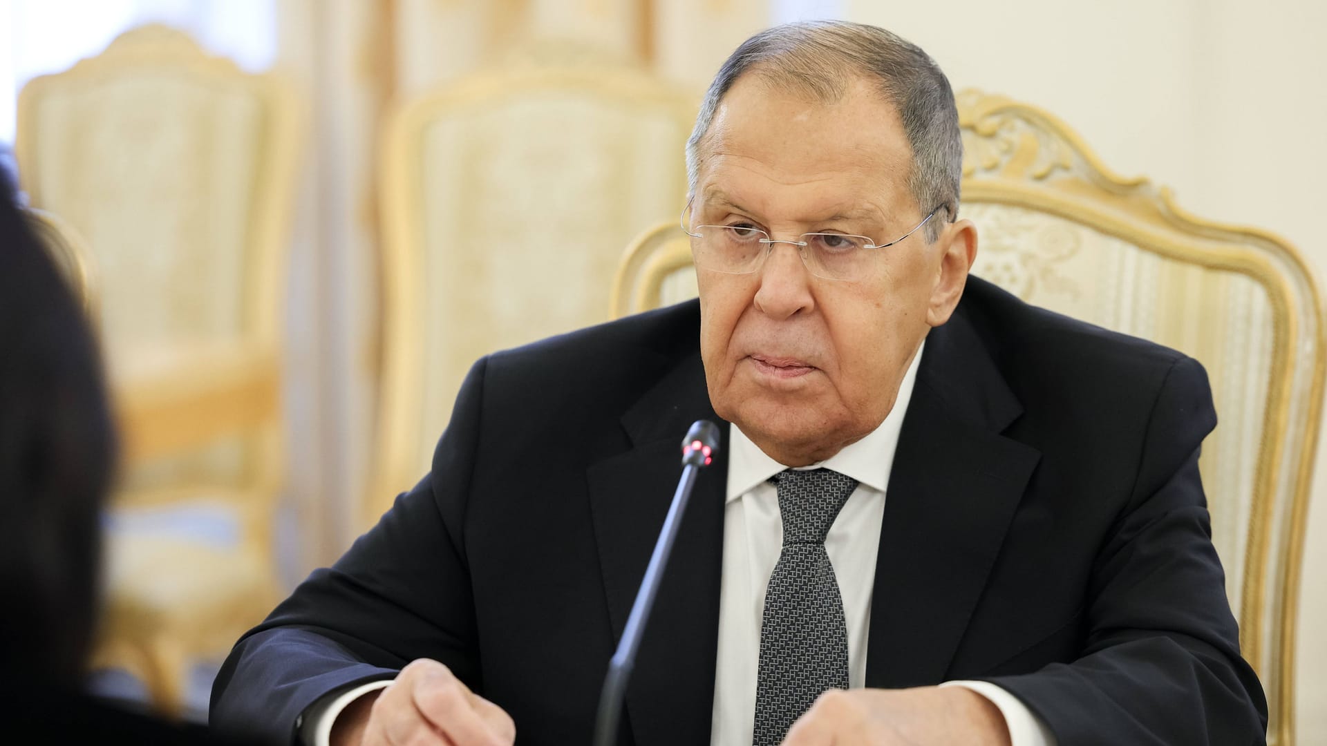 Sergei Lawrow bei einem Treffen mit seinem nordkoreanischen Amtskollegen (Archivbild): Nur ein anderer Politiker war in der jüngeren Vergangenheit länger Außenminister in Russland als er.