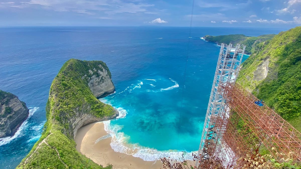 Umstrittener Glasaufzug auf Bali soll abgerissen werden