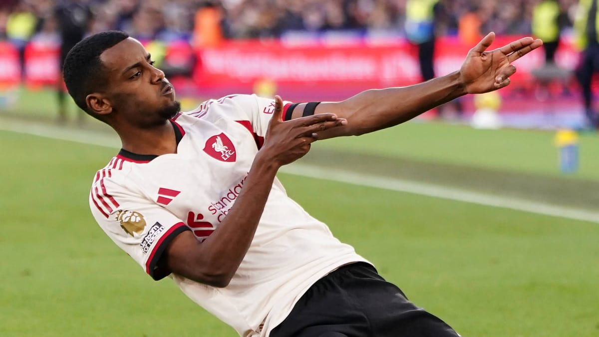 FC-Liverpool-Isak-schie-t-erstes-Tor-f-r-Reds-zum-Sieg-gegen-West-Ham