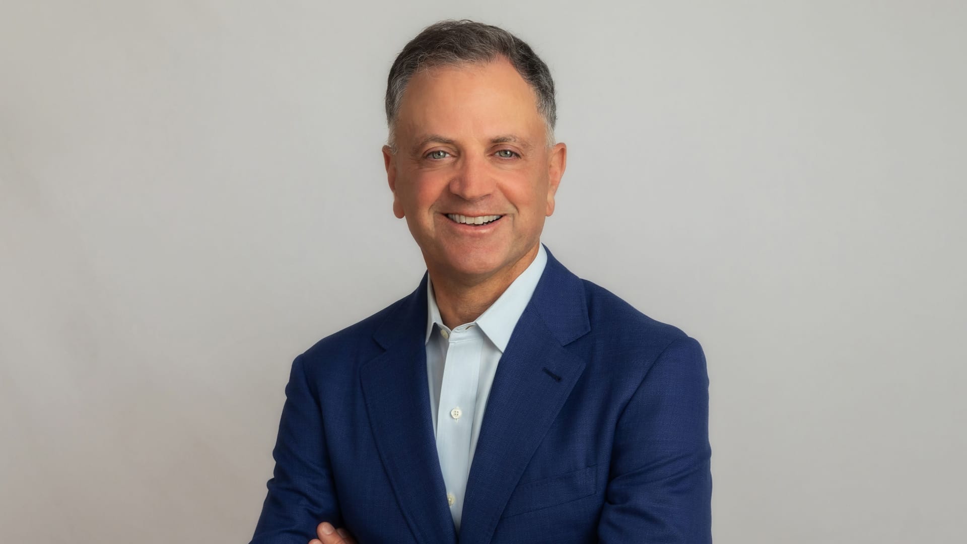 Michael Steinberger: Der Journalist hat zahlreiche Gespräche mit dem Palantir-CEO Alex Karp geführt. Michael Steinberger: Der Journalist hat zahlreiche Gespräche mit dem Palantir-CEO Alex Karp geführt.