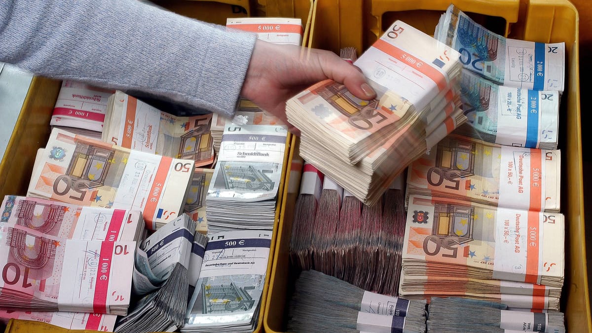 Lotto in Oberbayern: Mann gewinnt – und trägt Schein wochenlang mit sich