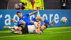 Seine Monstergrätsche rüttelte alle wach