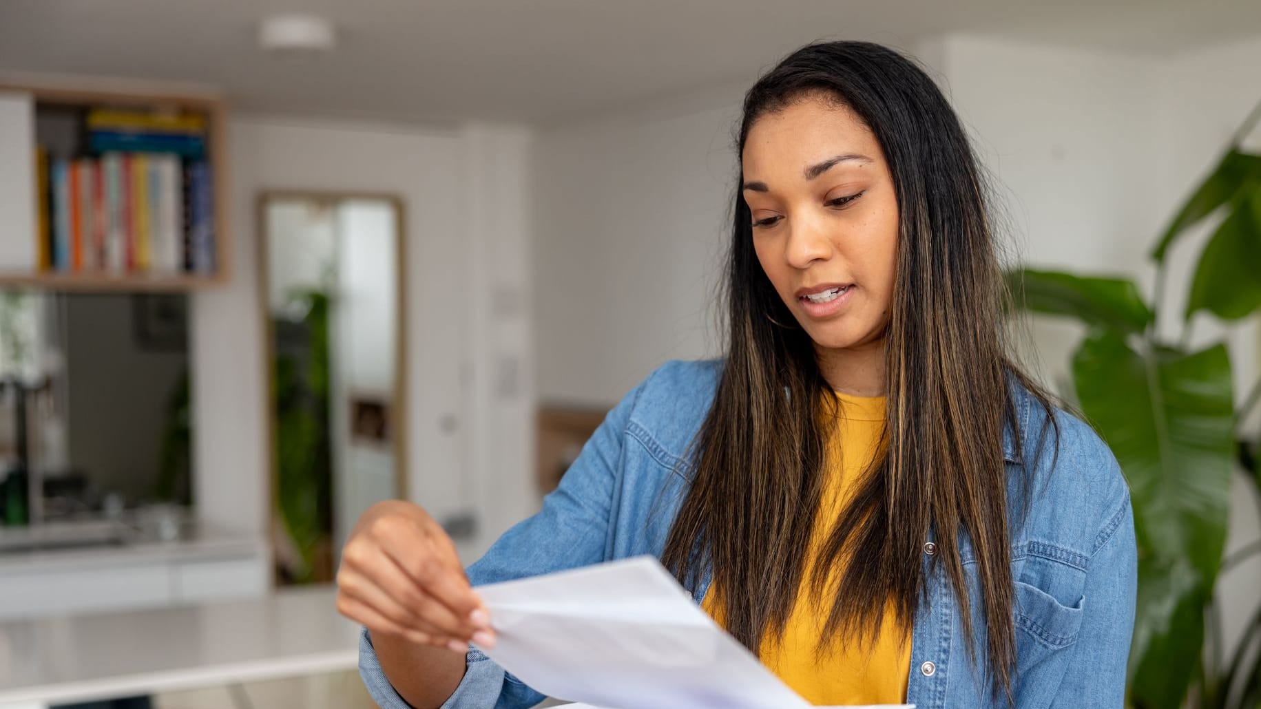 2205618105 2205618105