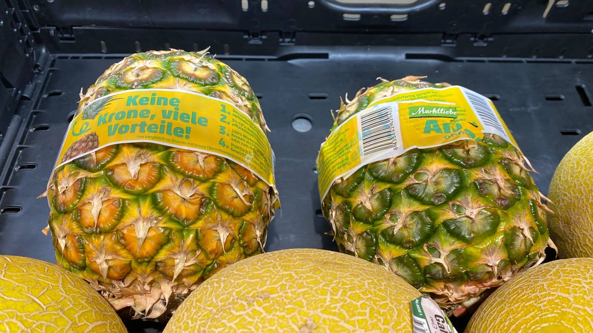 Ananas ohne Krone im Supermarkt: Deshalb haben die Früchte keine Blätter