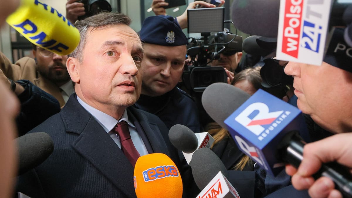 Polens Parlament ebnet Weg für Festnahme von Ex-Minister