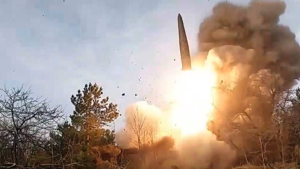 Eine russische Iskander-Rakete beim Start. Viele der Flugkörper treffen Kraftwerke in der Ukraine. Eine russische Iskander-Rakete beim Start. Viele der Flugkörper treffen Kraftwerke in der Ukraine.