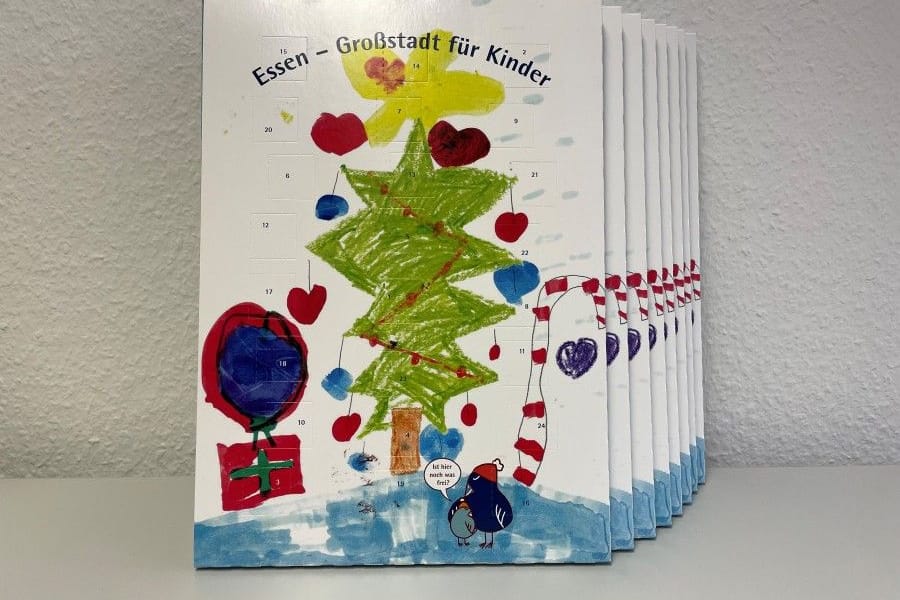 Ab Montag können sich Kinder an vier Ausgabestellen kostenlos einen Adventskalender der Stadt sichern.