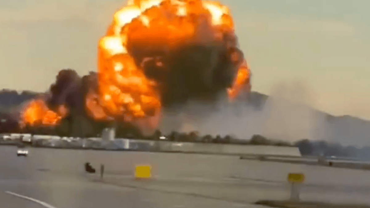 Kentucky: Frachtflugzeug stürzt in den USA ab – mindestens sieben Tote