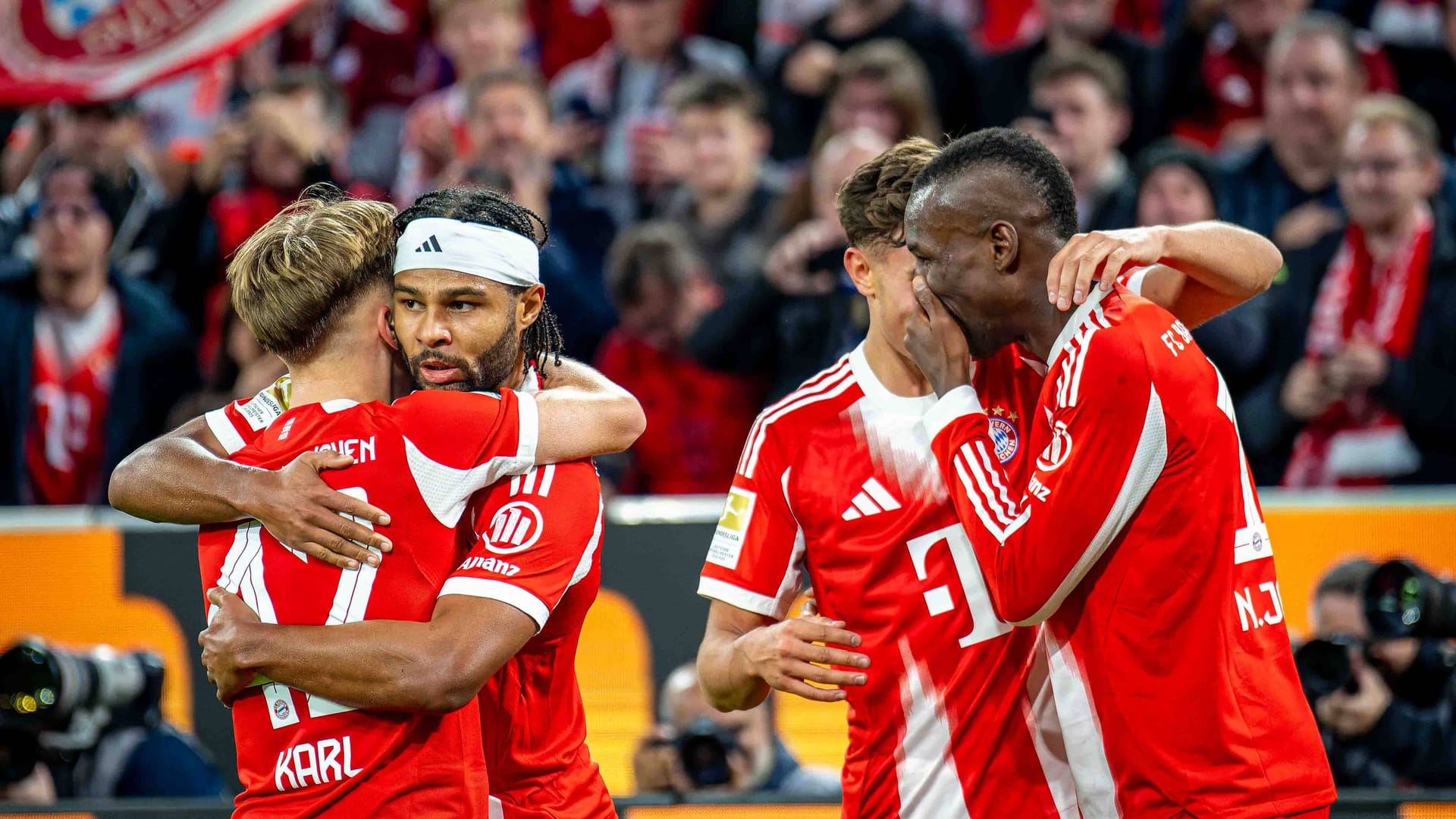 Der FC Bayern gewinnt auch gegen Leverkusen mit 3:0 und baut damit seinen Startrekord auf 15 Sieg in den ersten 15 Pflichtspielen weiter aus. Gleich mehrere Spieler aus der zweiten Reihe können dabei glänzen und verdienen sich gute Noten. Die Einzelkritik. Der FC Bayern gewinnt auch gegen Leverkusen mit 3:0 und baut damit seinen Startrekord auf 15 Sieg in den ersten 15 Pflichtspielen weiter aus. Gleich mehrere Spieler aus der zweiten Reihe können dabei glänzen und verdienen sich gute Noten. Die Einzelkritik.