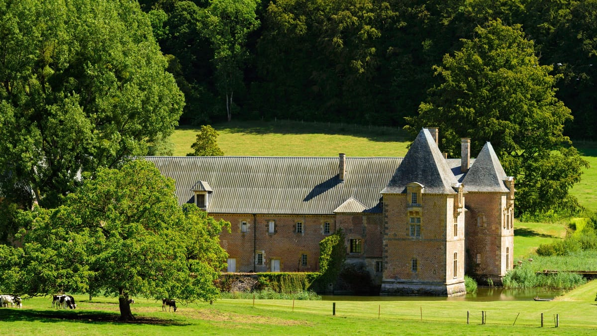 Ardennen: Brand zerstört jahrhundertealtes Kloster in Nordfrankreich