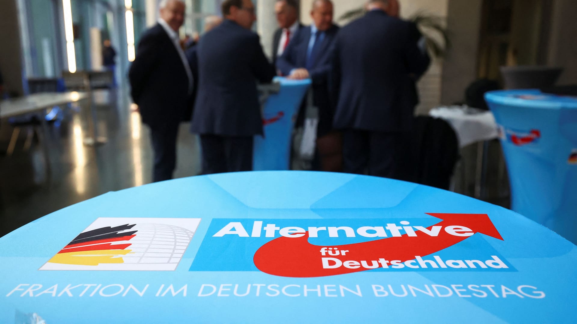 AfD-Politiker: Die demokratischen Parteien der Mitte müssen eine mutigere Politik machen, fordert Schriftsteller Marko Martin. AfD-Politiker: Die demokratischen Parteien der Mitte müssen eine mutigere Politik machen, fordert Schriftsteller Marko Martin.