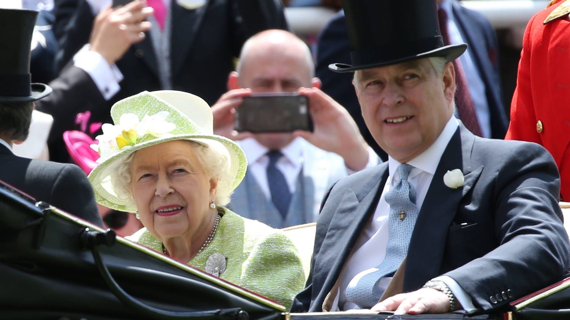 Queen Elizabeth II. und Prinz Andrew: Hier besuchten Mutter und Sohn im Juni 20219 Royal Ascot.