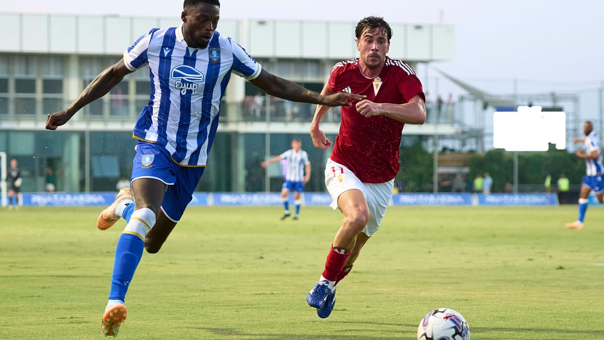 Spieler sieht wegen Unterhose Rote Karte