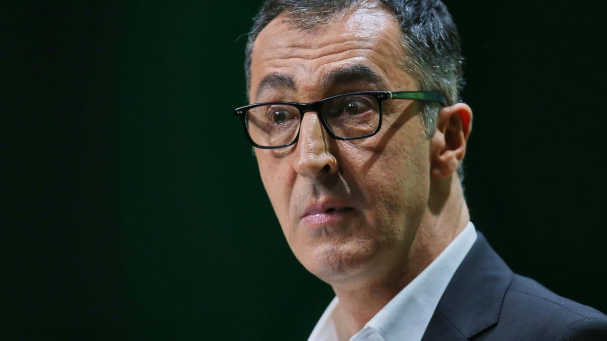 Özdemir will sich bei Verbrenner-Aus nicht festlegen