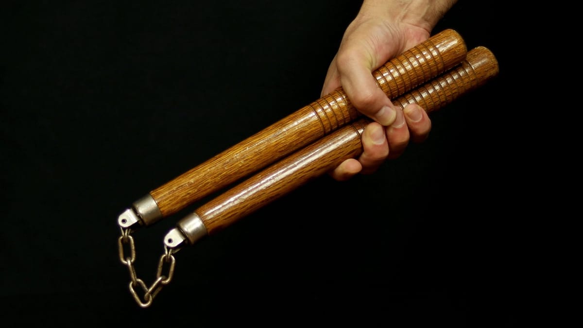 14-Jähriger will mit Ninja-Waffe nach London fliegen