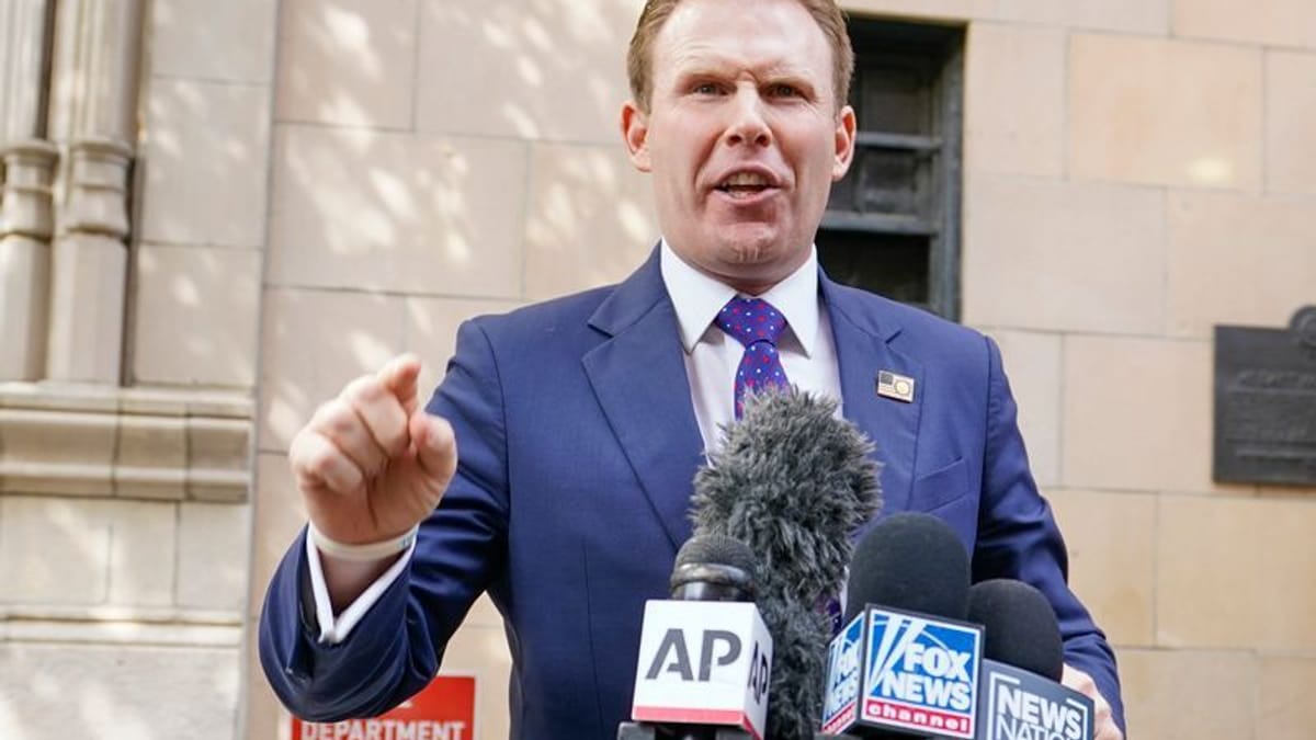 Trumps-Fifa-Mann-Guliani-will-Razzien-bei-WM-nicht-ausschlie-en