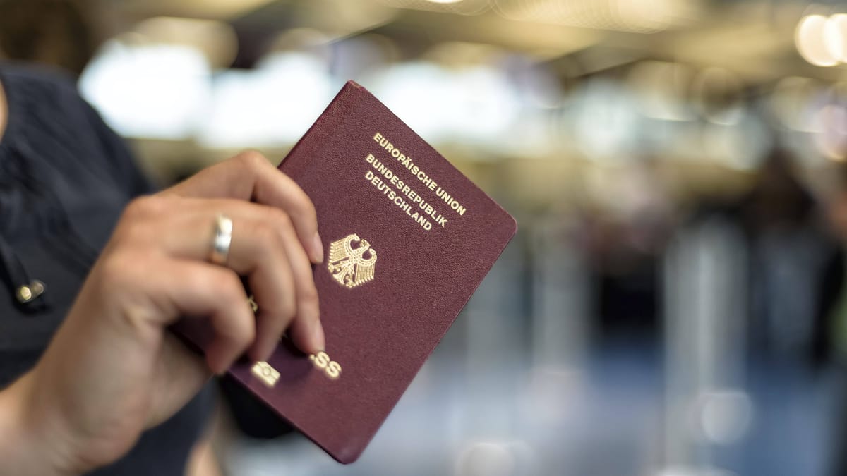 Social-Media-Accounts müssen künftig angegeben werden