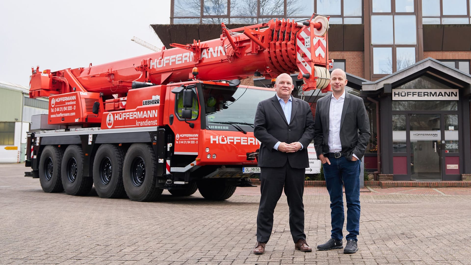 Insolvenzverwalter Tim Beyer und Hagedorn-Geschäftsführer Christian Hülsewig (v.l.): Hagedorn übernimmt die insolvente Hüffermann-Gruppe. Insolvenzverwalter Tim Beyer und Hagedorn-Geschäftsführer Christian Hülsewig (v.l.): Hagedorn übernimmt die insolvente Hüffermann-Gruppe.