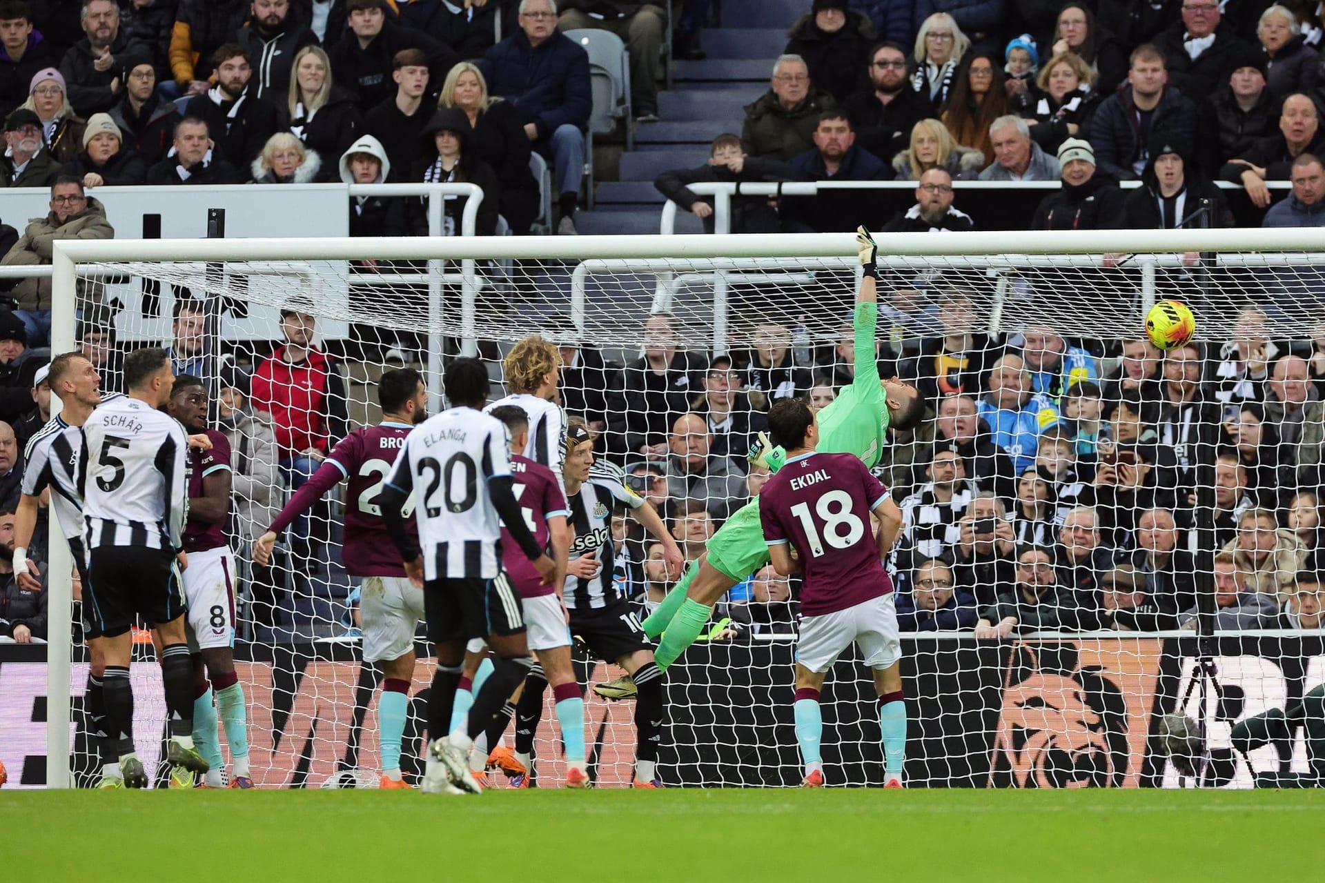 Newcastle United - FC Burnley