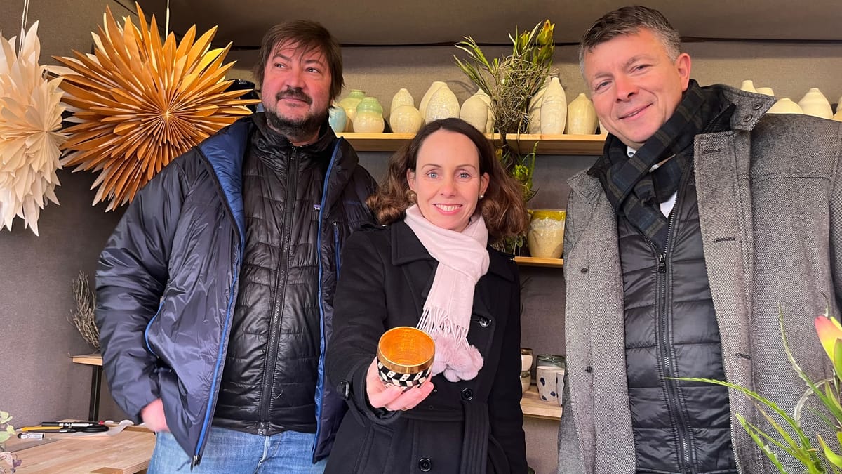 Christkindlesmarkt Nürnberg: Neue Händler – Gold, Holz und Fußball