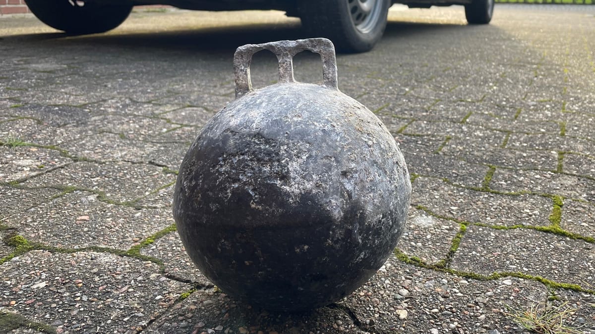 Metallboje gefunden – Mann nach Verbrennungen in Lebensgefahr