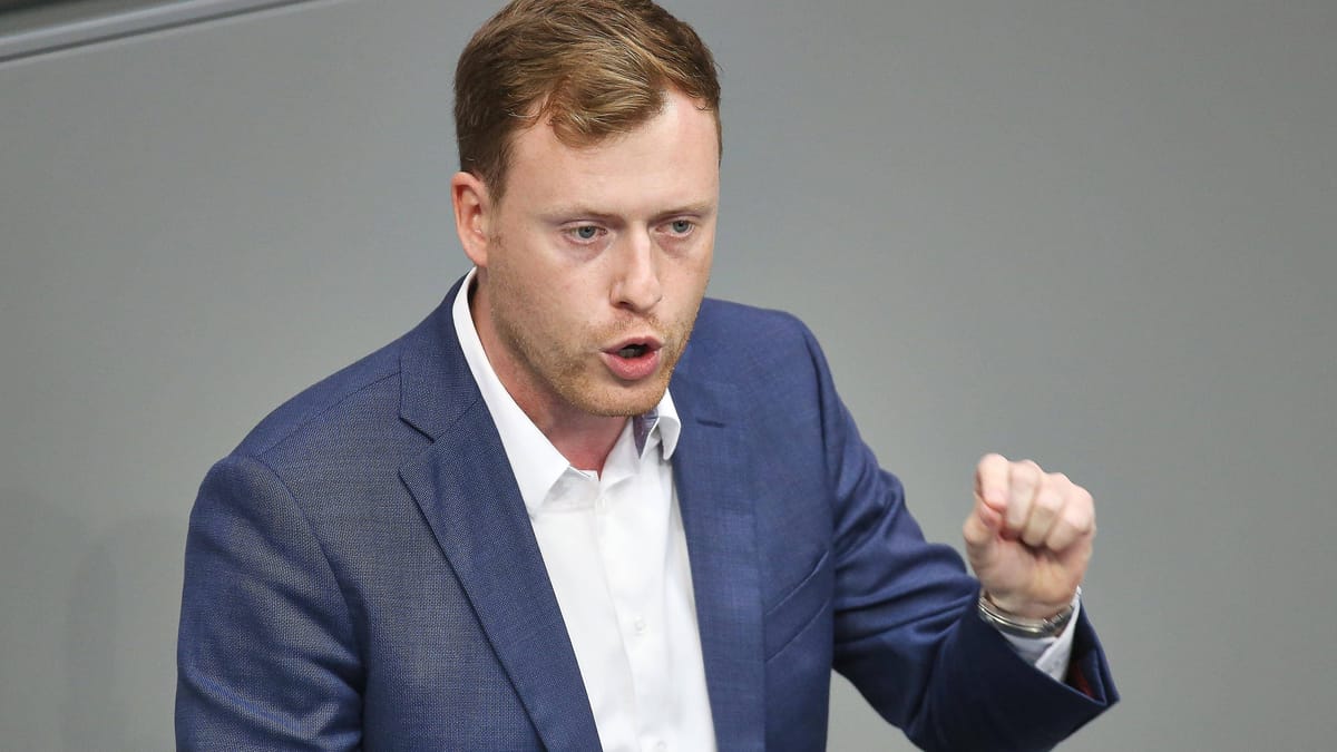 Jan Wenzel Schmidt unter Druck Jan Wenzel Schmidt unter Druck